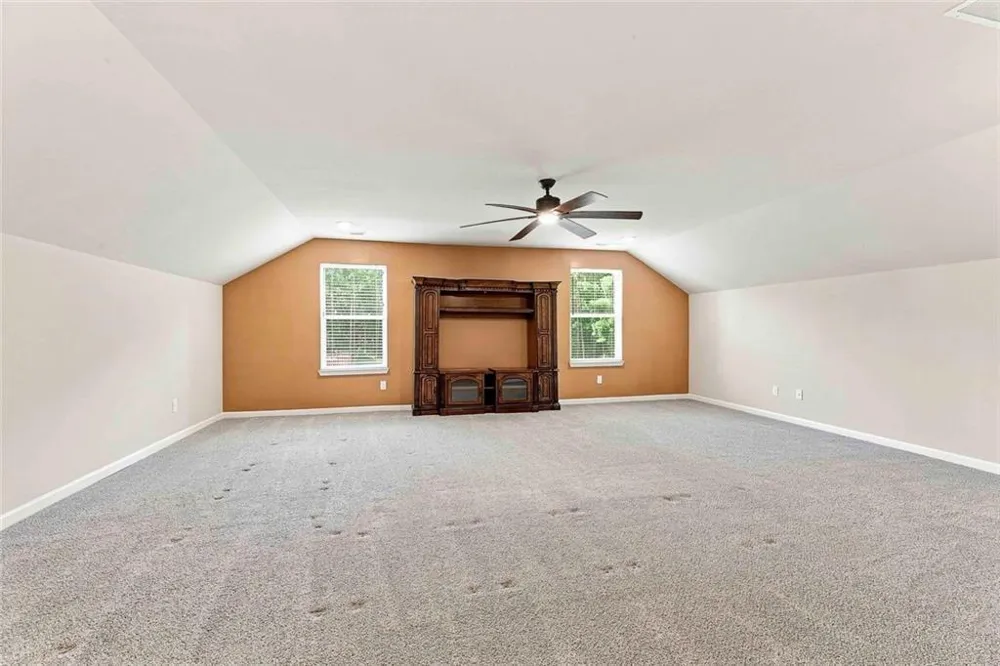 155 Estancia Lane Fayetteville, GA 30215