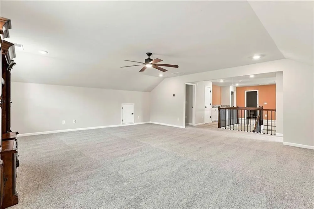 155 Estancia Lane Fayetteville, GA 30215