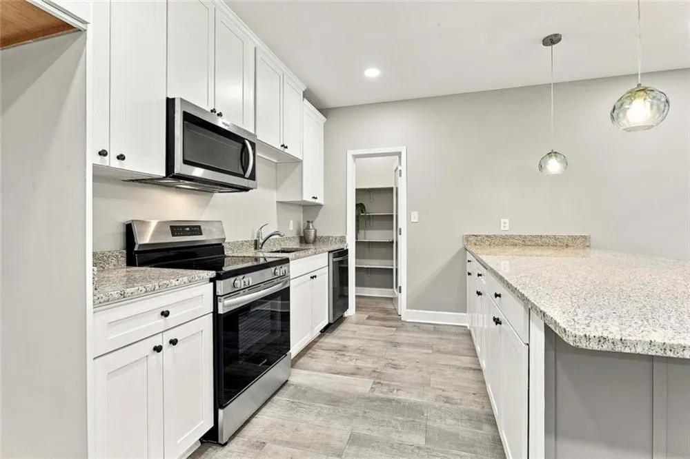 155 Estancia Lane Fayetteville, GA 30215
