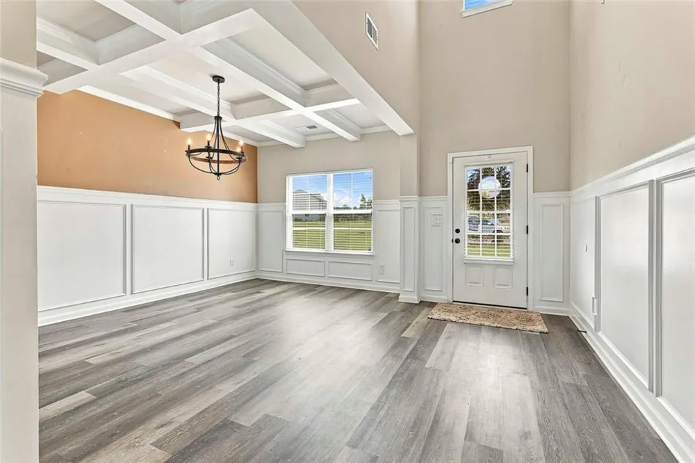 155 Estancia Lane Fayetteville, GA 30215