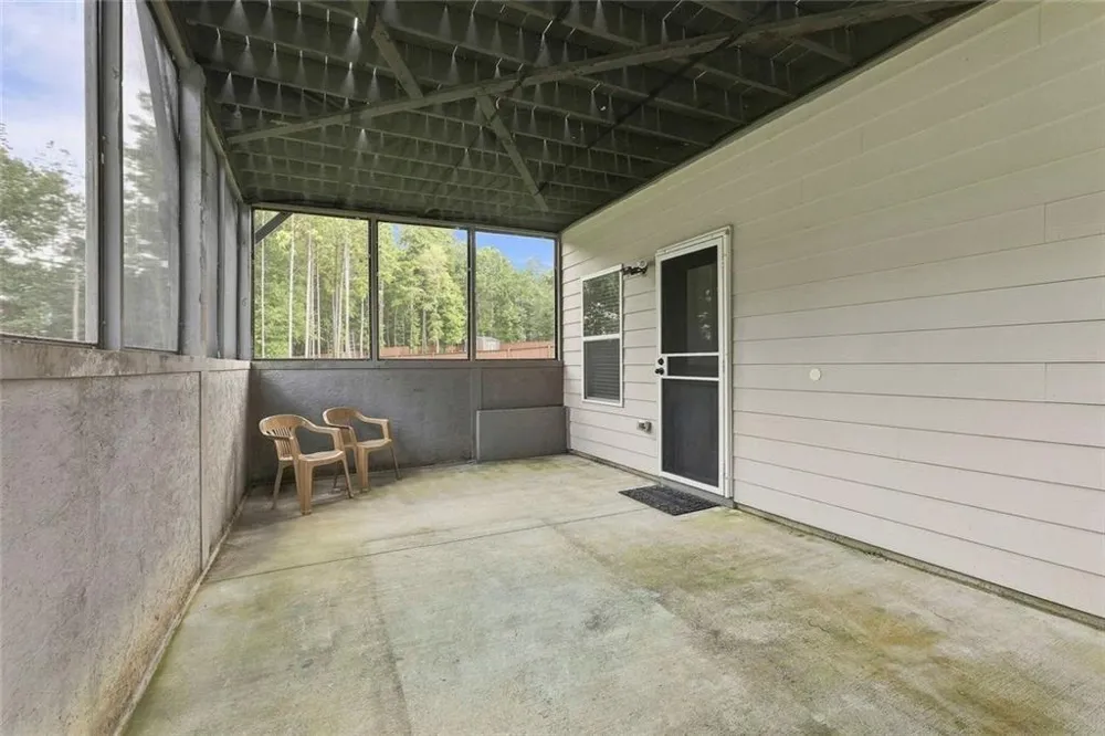 155 Estancia Lane Fayetteville, GA 30215