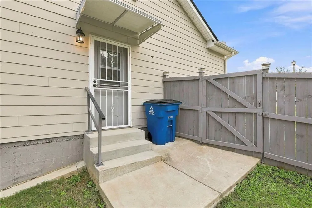 155 Estancia Lane Fayetteville, GA 30215