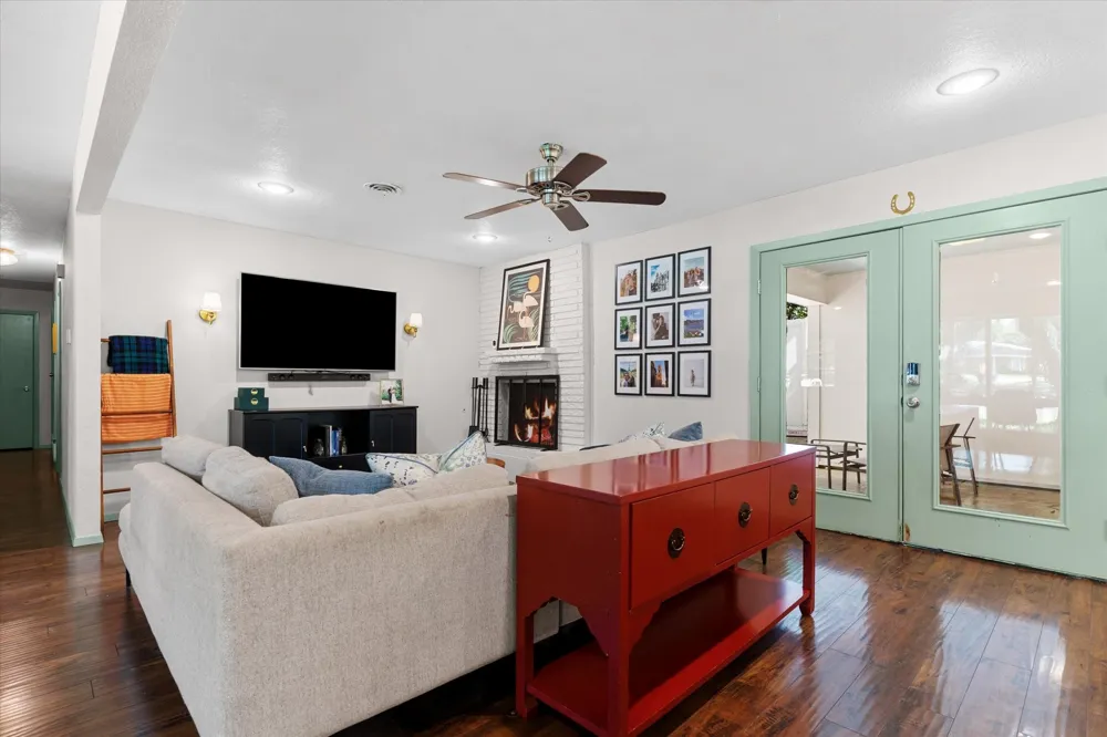 6951 Pinon Street Fort Worth, TX 76116