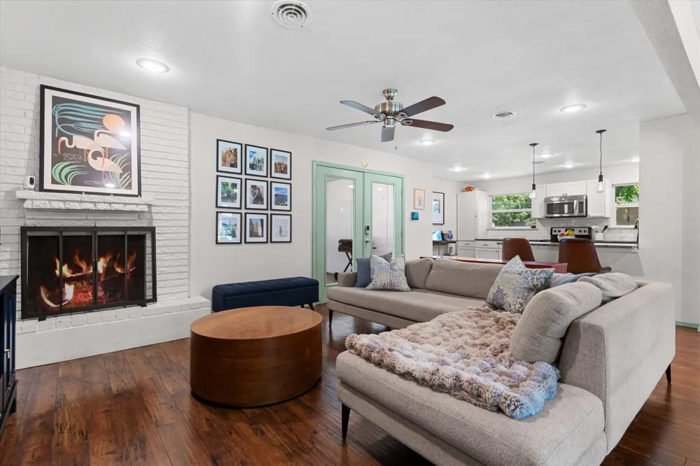 6951 Pinon Street Fort Worth, TX 76116