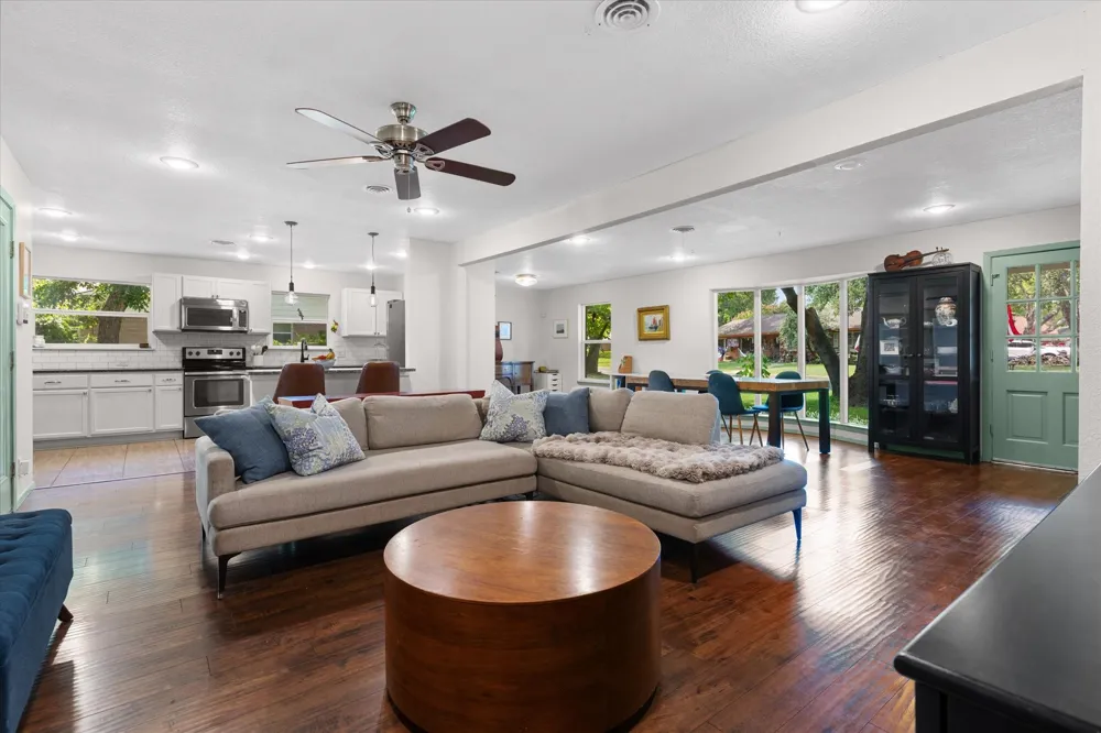 6951 Pinon Street Fort Worth, TX 76116