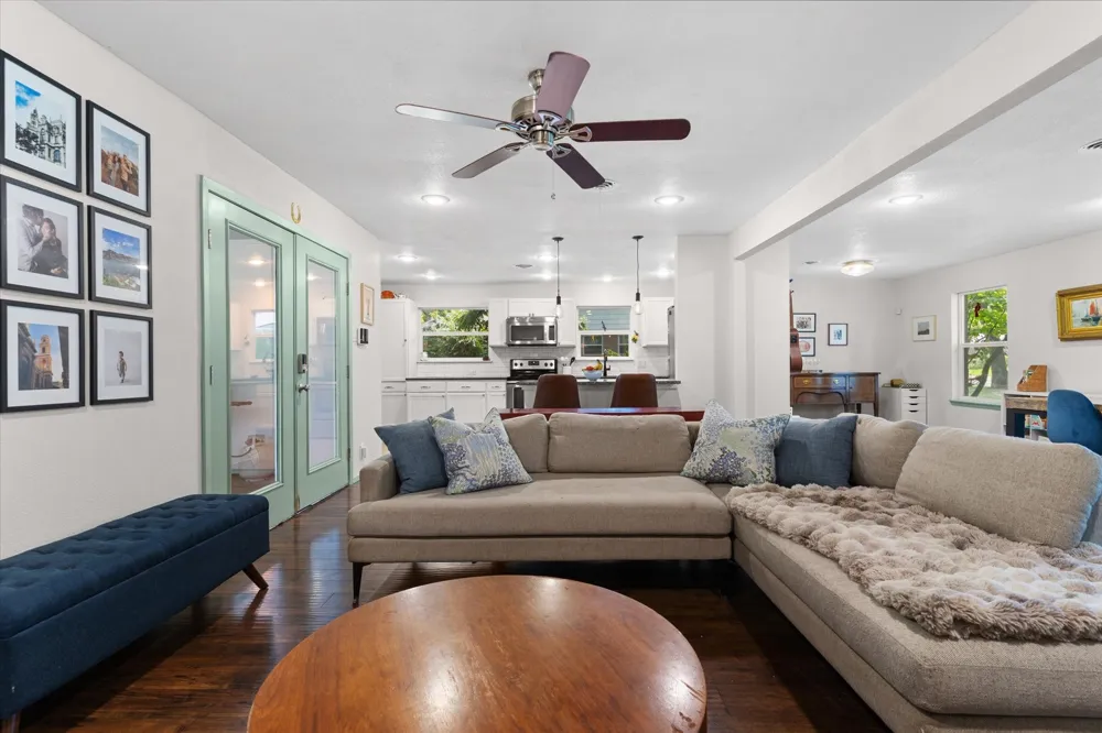 6951 Pinon Street Fort Worth, TX 76116