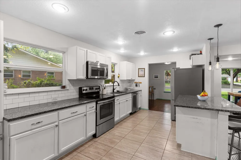 6951 Pinon Street Fort Worth, TX 76116