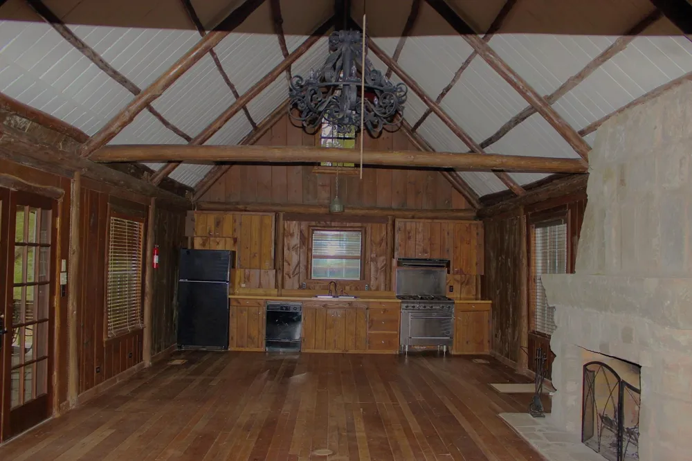 11850 Mccrocklin Brenham, TX 77833