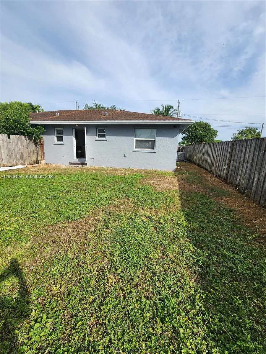 12040 SW 214th Ter #2 Miami, FL 33177