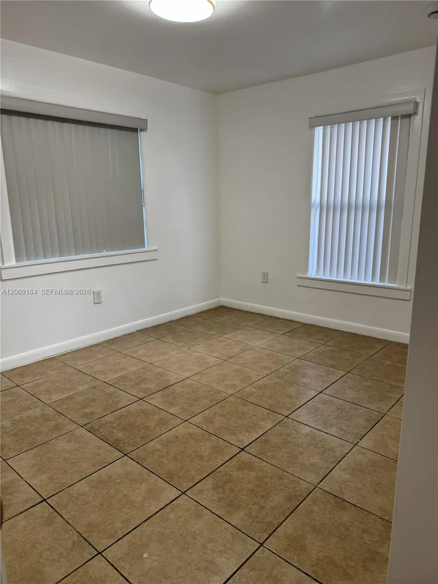 12040 SW 214th Ter #2 Miami, FL 33177