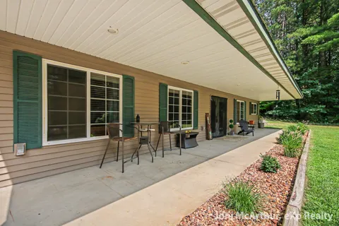 11801 19 Mile Road NE