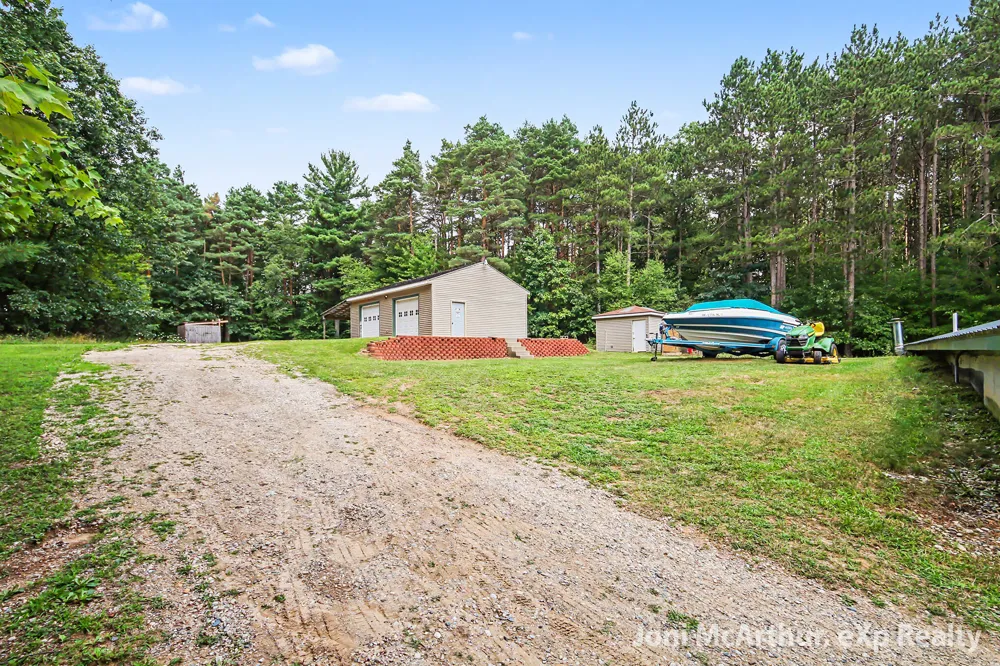 11801 19 Mile Road NE Cedar Springs, MI 49319
