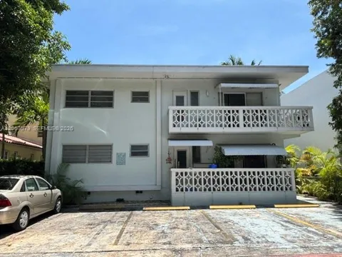 835 Meridian Ave #3