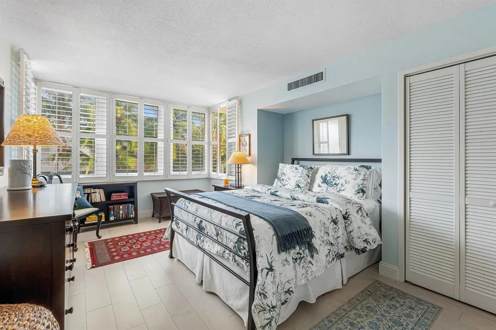 223 Atlantic Avenue #2B Palm Beach, FL 33480