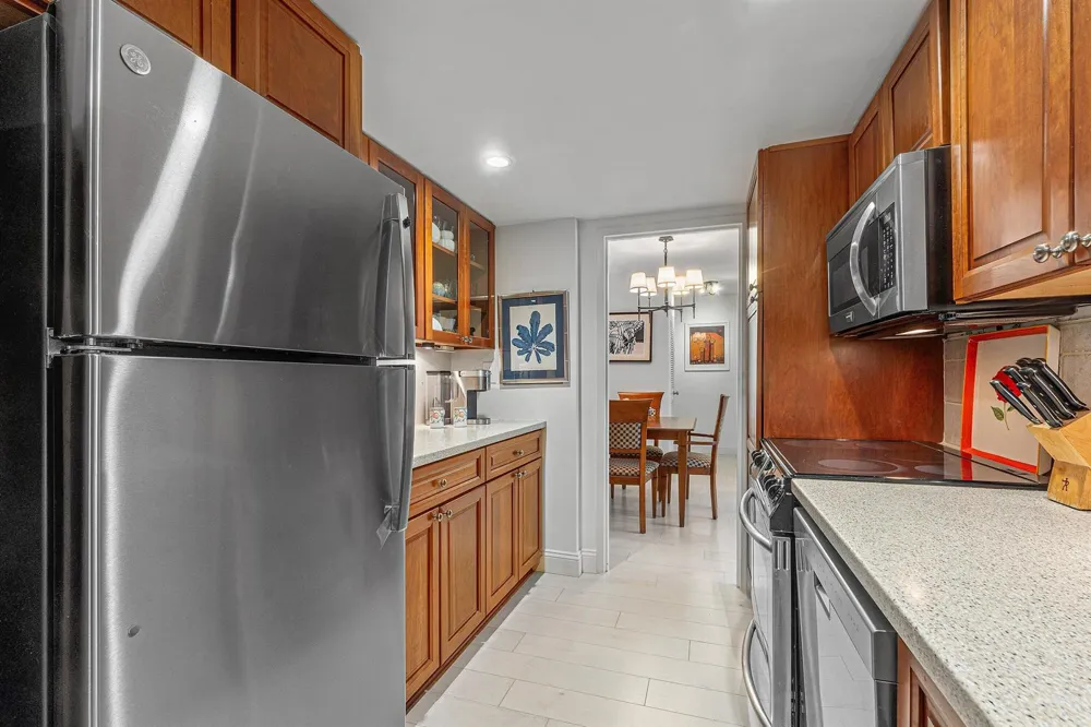 223 Atlantic Avenue #2B Palm Beach, FL 33480