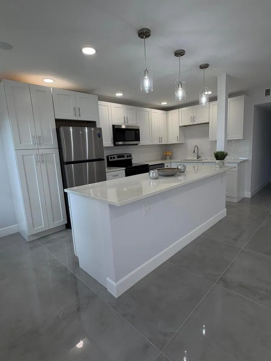 353 PRESTON I DRIVE Boca Raton, FL 33434