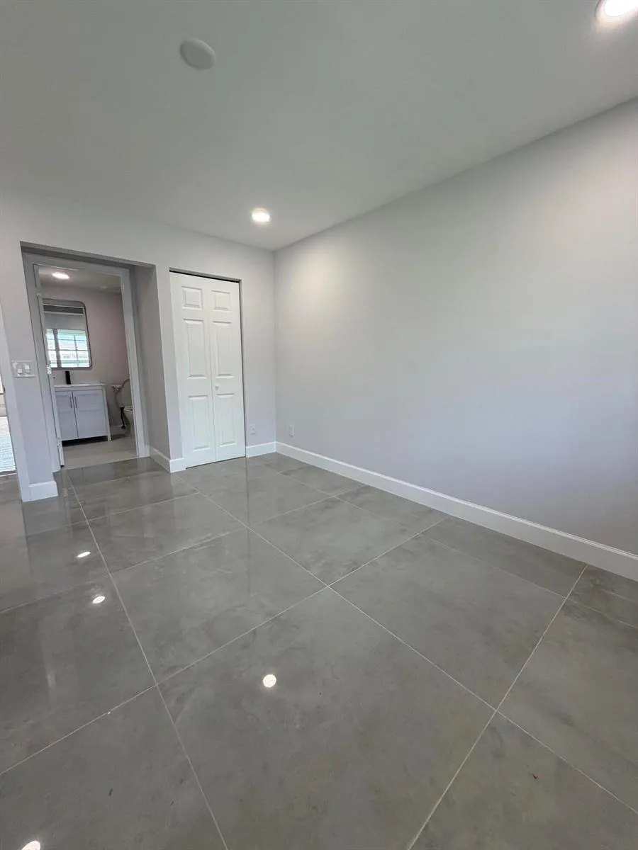 353 PRESTON I DRIVE Boca Raton, FL 33434