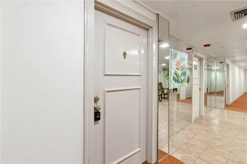 4600 Ocean Drive #906