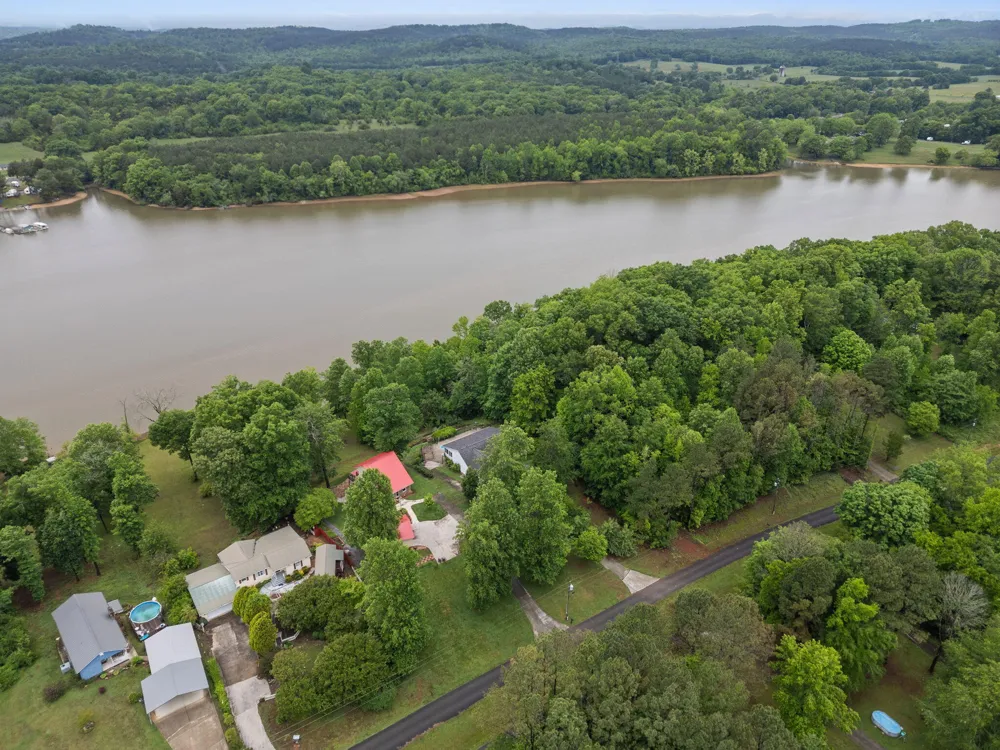 719 Lakehaven Circle Decatur, TN 37322