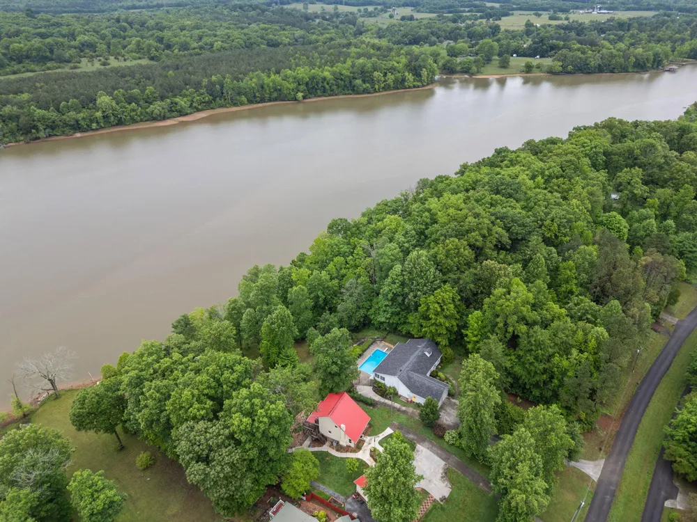719 Lakehaven Circle Decatur, TN 37322