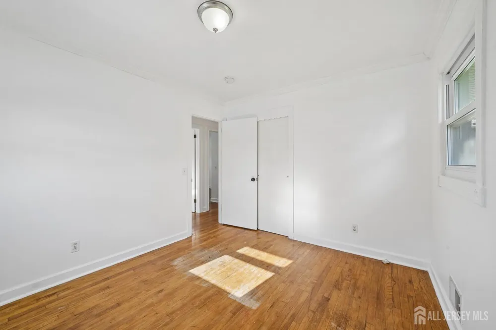 125 Cedar Street Colonia, NJ 07067