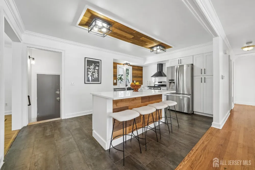125 Cedar Street Colonia, NJ 07067