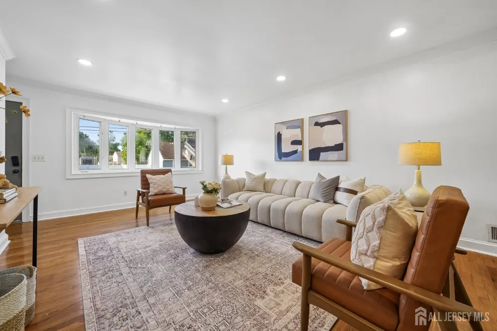 125 Cedar Street Colonia, NJ 07067