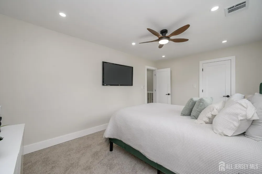 58 Yantecaw Avenue Bloomfield, NJ 07003