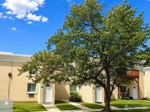 10 Lake Avenue #5A