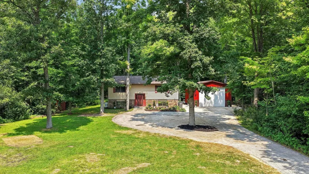 5016 Airport Road Midland City, MI 48642
