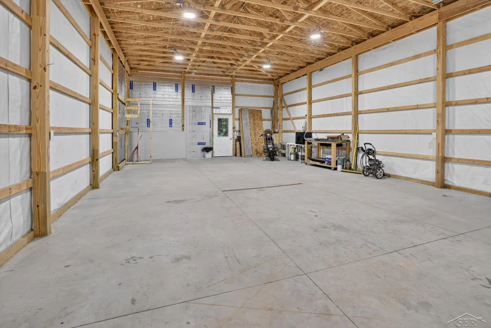 5016 Airport Road Midland City, MI 48642