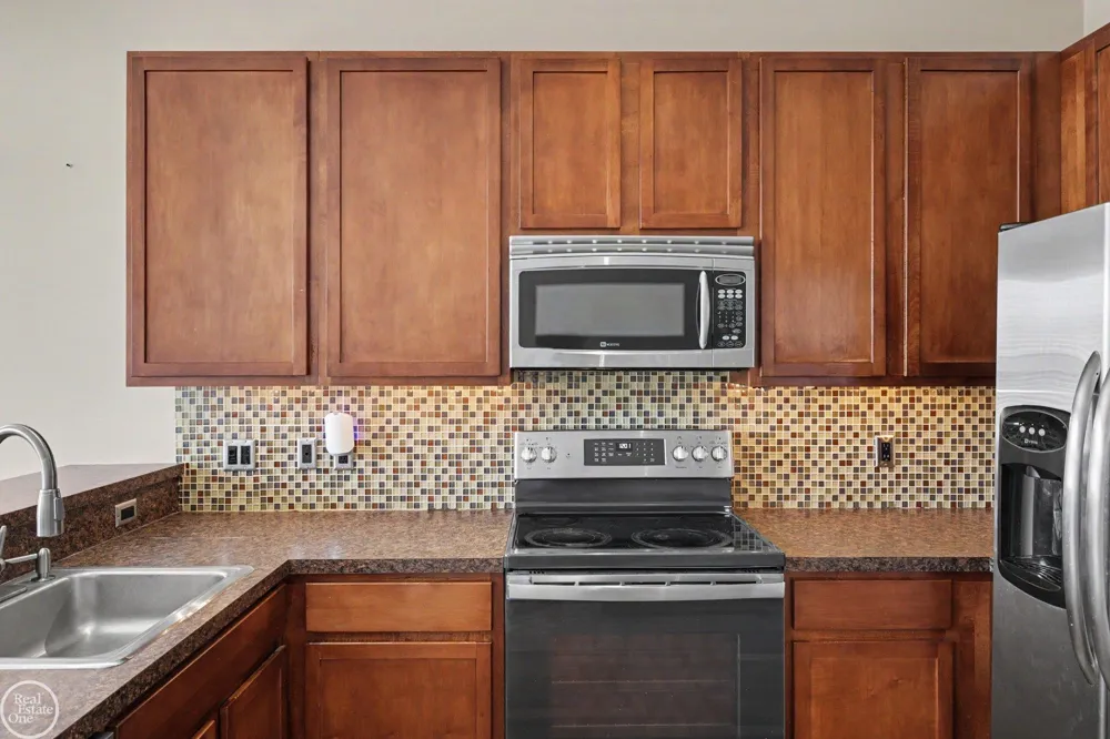 228 WRIGHT STREET Wixom City, MI 48393