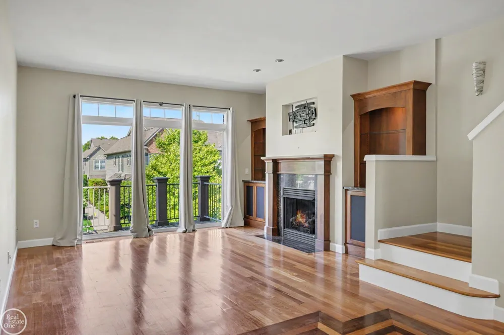 228 WRIGHT STREET Wixom City, MI 48393