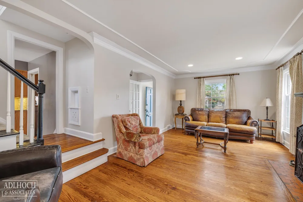 423 Moran Road Grosse Pointe Farms City, MI 48236