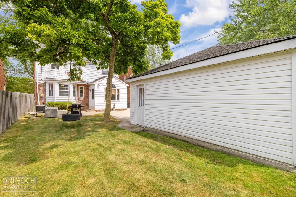 423 Moran Road Grosse Pointe Farms City, MI 48236
