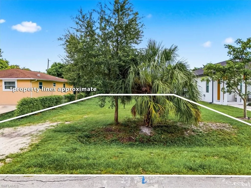 2814 Barrett Avenue Naples, FL 34112