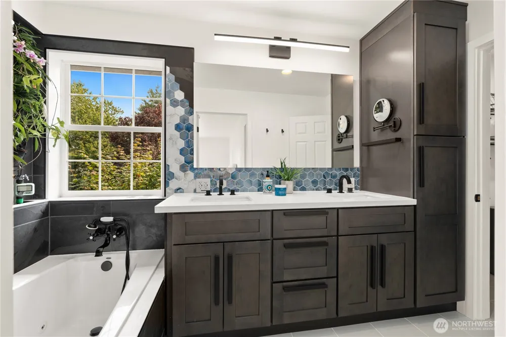 209 NE 6th Street North Bend, WA 98045