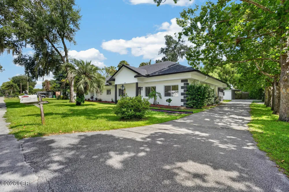 730 W University Avenue Deland, FL 32720