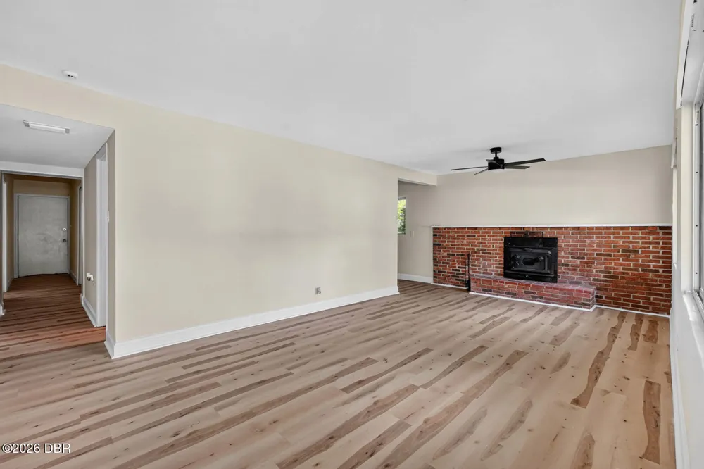 730 W University Avenue Deland, FL 32720