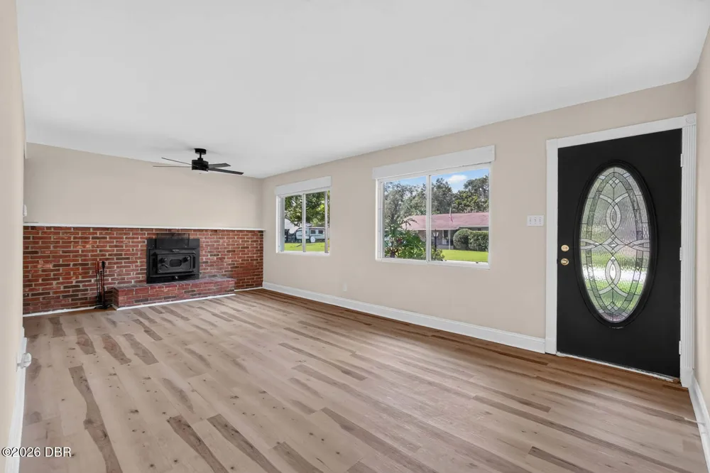 730 W University Avenue Deland, FL 32720