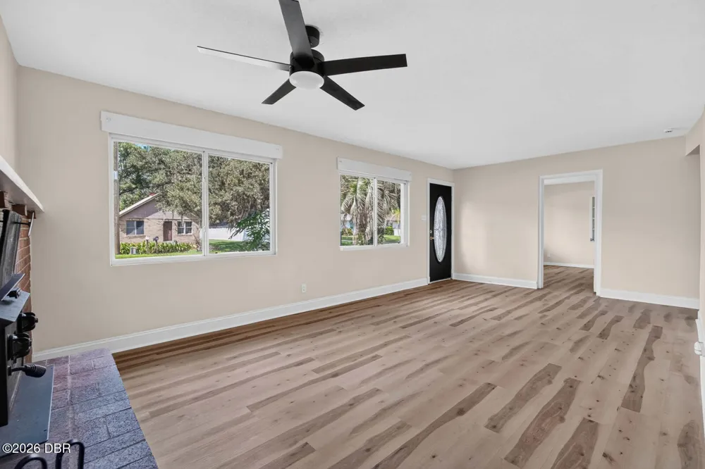 730 W University Avenue Deland, FL 32720