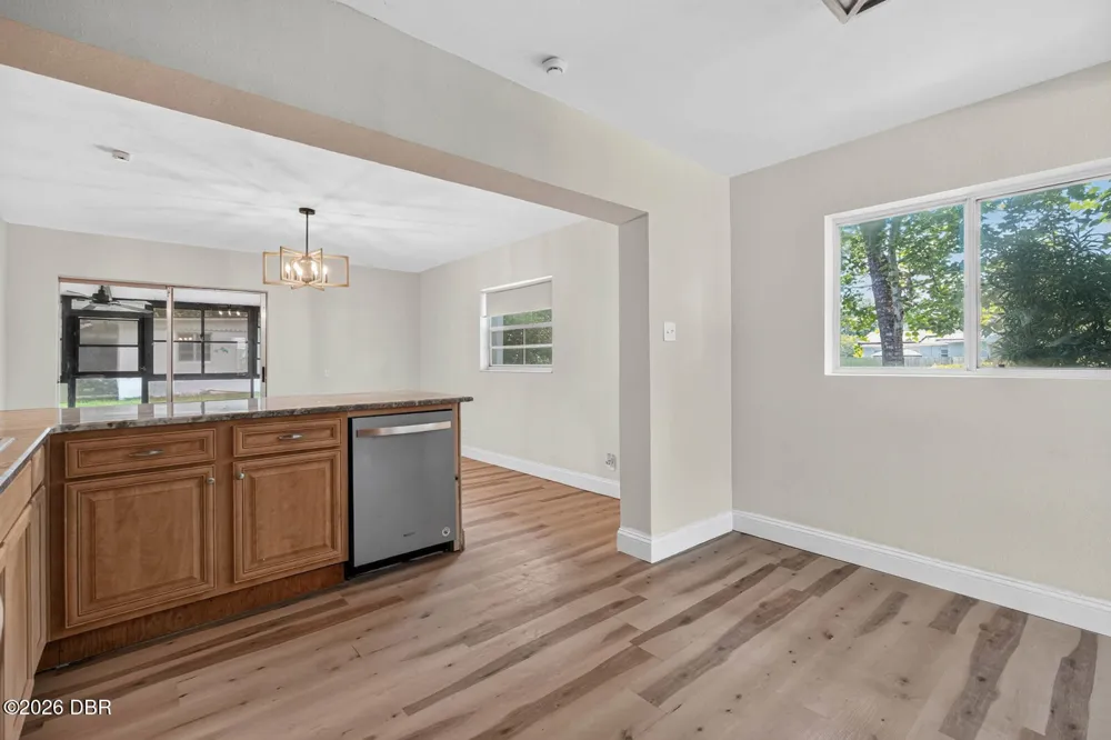 730 W University Avenue Deland, FL 32720