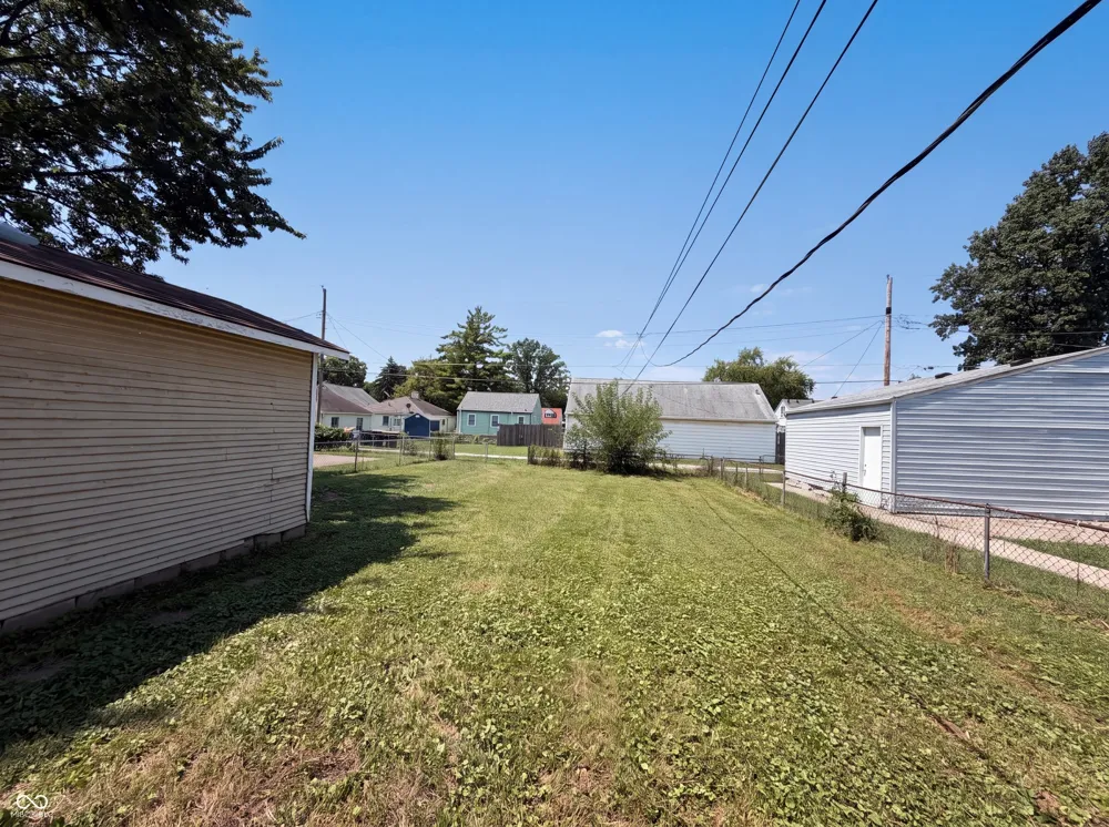 130 S 10th Avenue Beech Grove, IN 46107