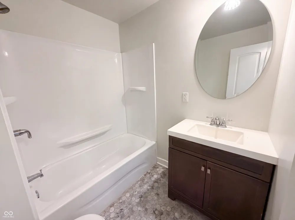 130 S 10th Avenue Beech Grove, IN 46107