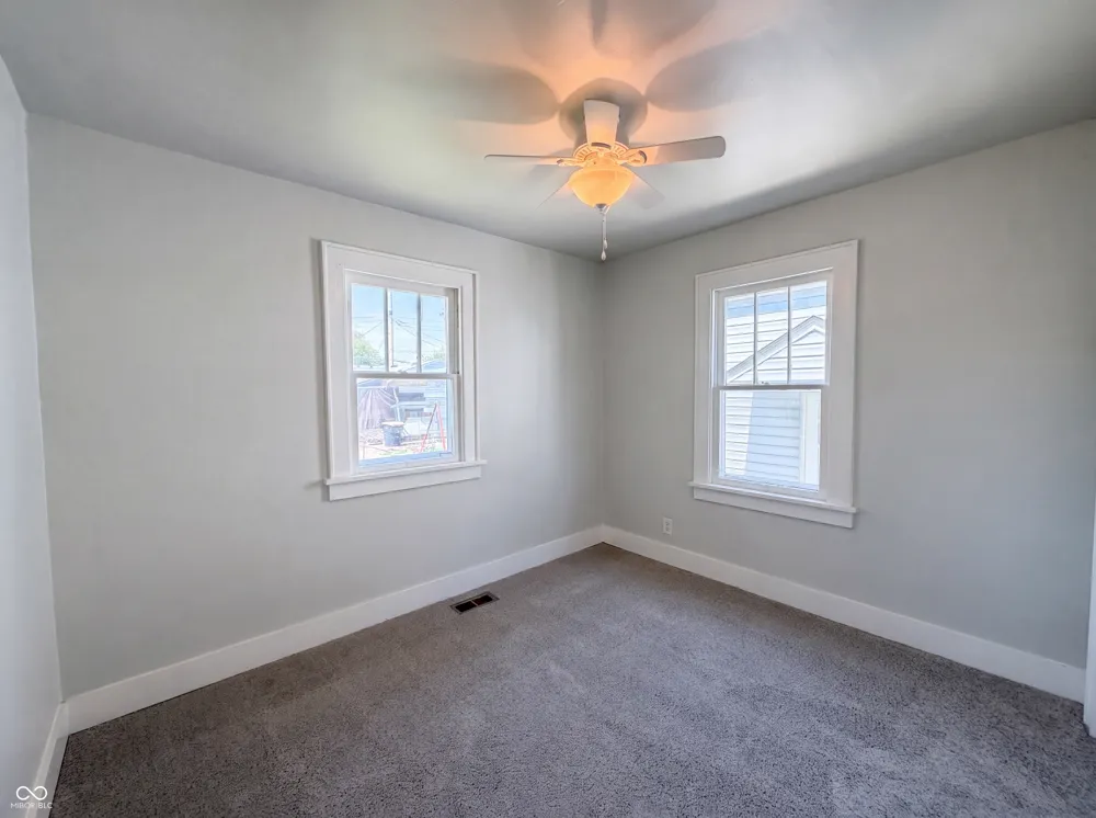 130 S 10th Avenue Beech Grove, IN 46107
