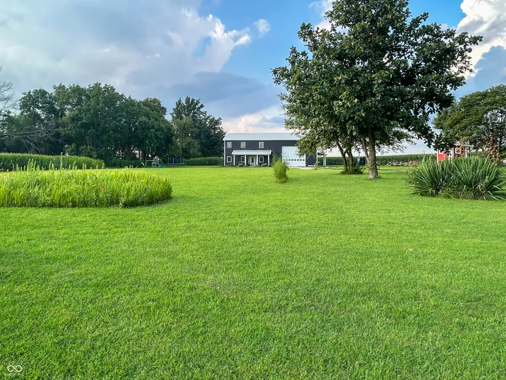 10544 E 900 Colfax, IN 46035