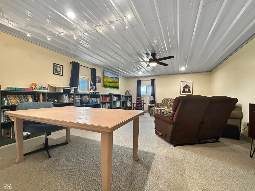10544 E 900 Colfax, IN 46035