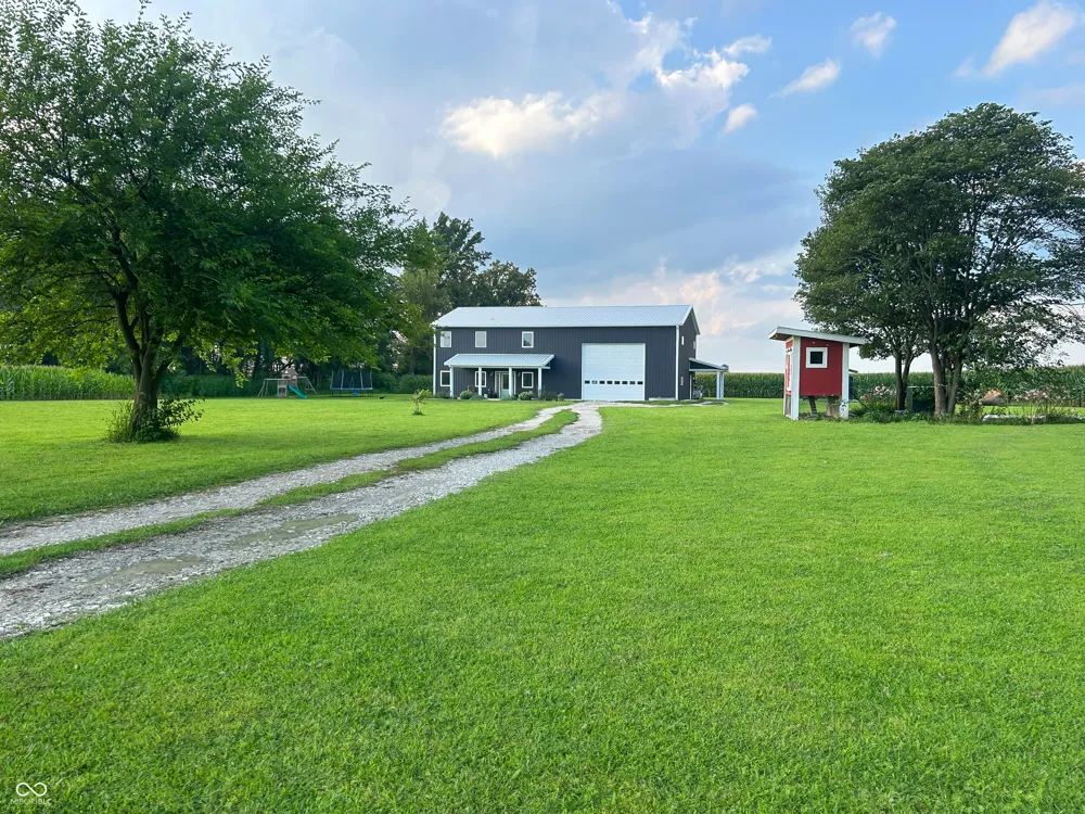 10544 E 900 Colfax, IN 46035
