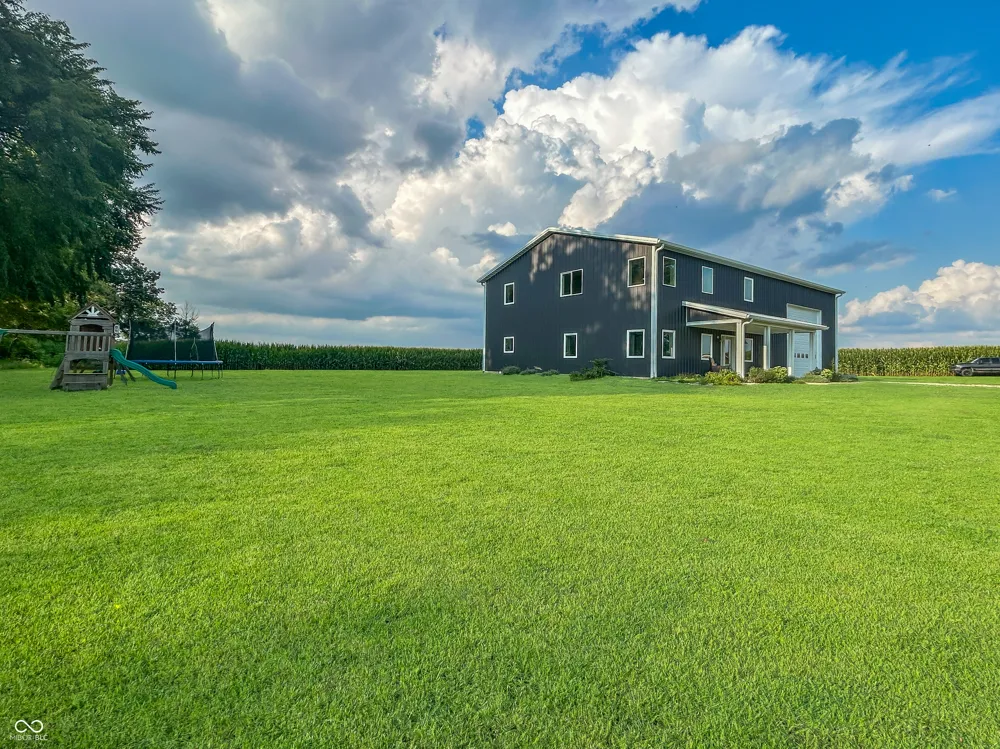 10544 E 900 Colfax, IN 46035
