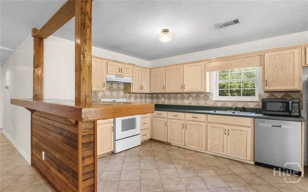 1595 Forest Island Drive Townsend, GA 31331